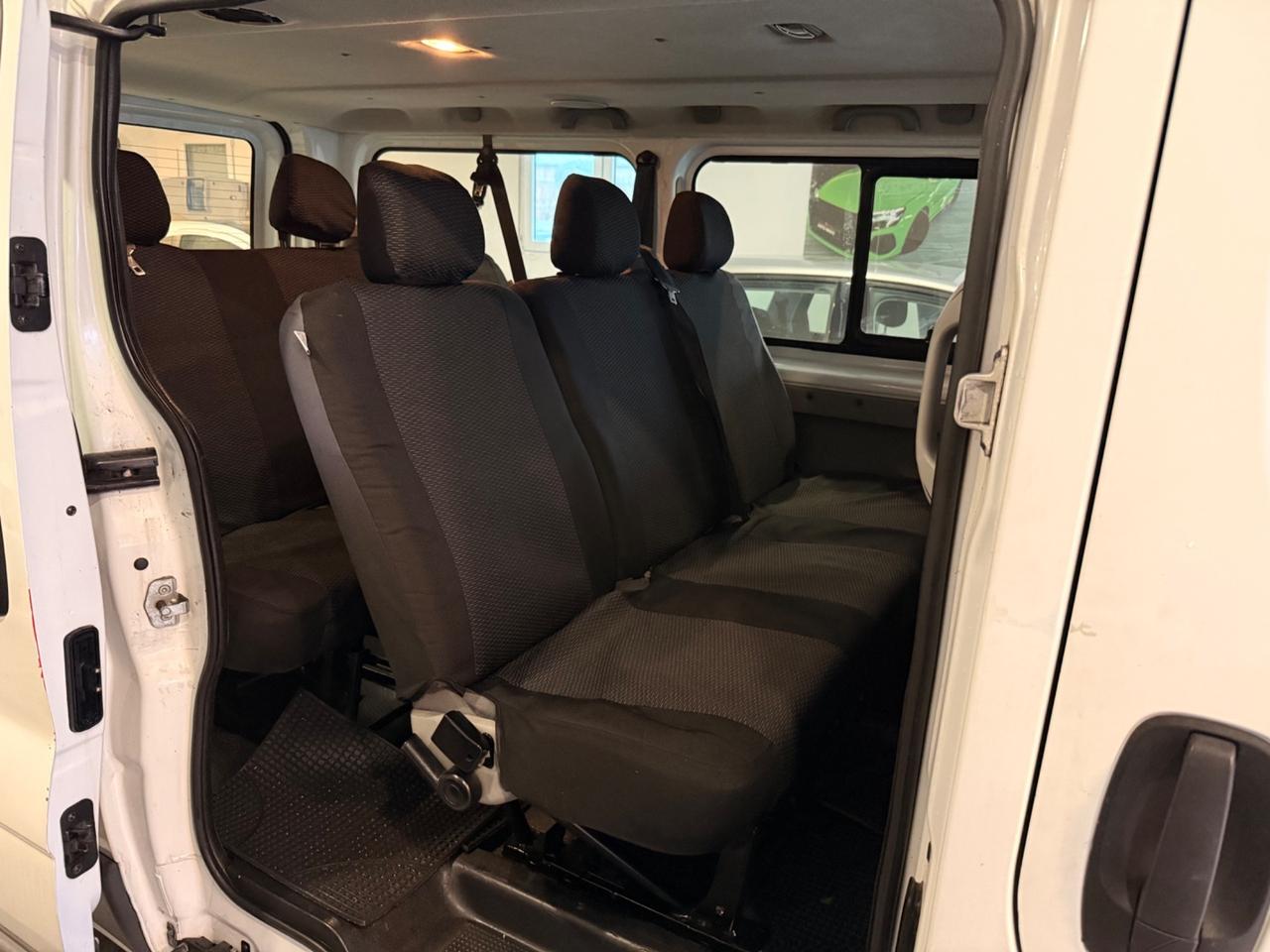 Renault Trafic 2.5 Diesel 9 posti