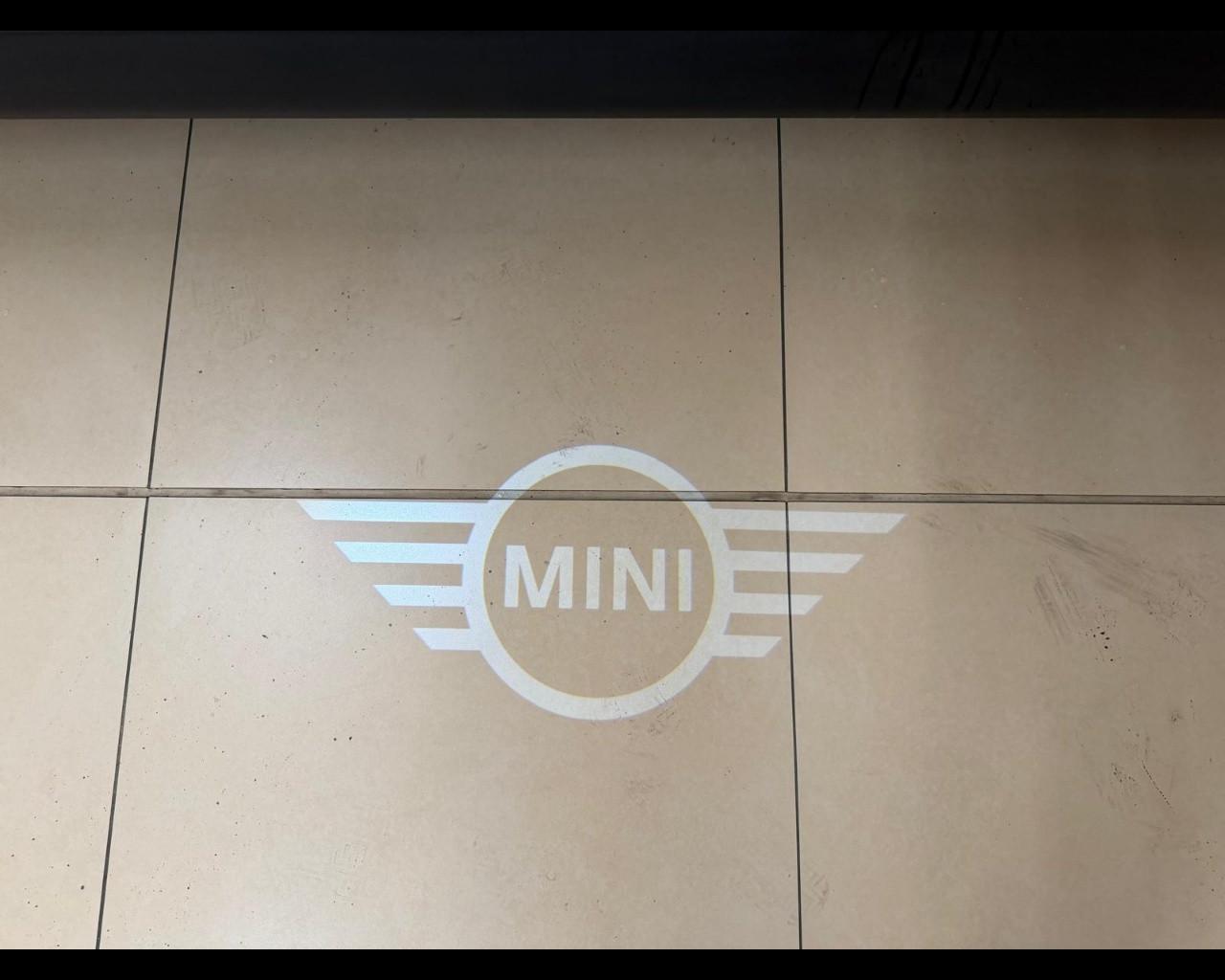 MINI Mini Countrym.(U25) - Mini D Classic Countryman