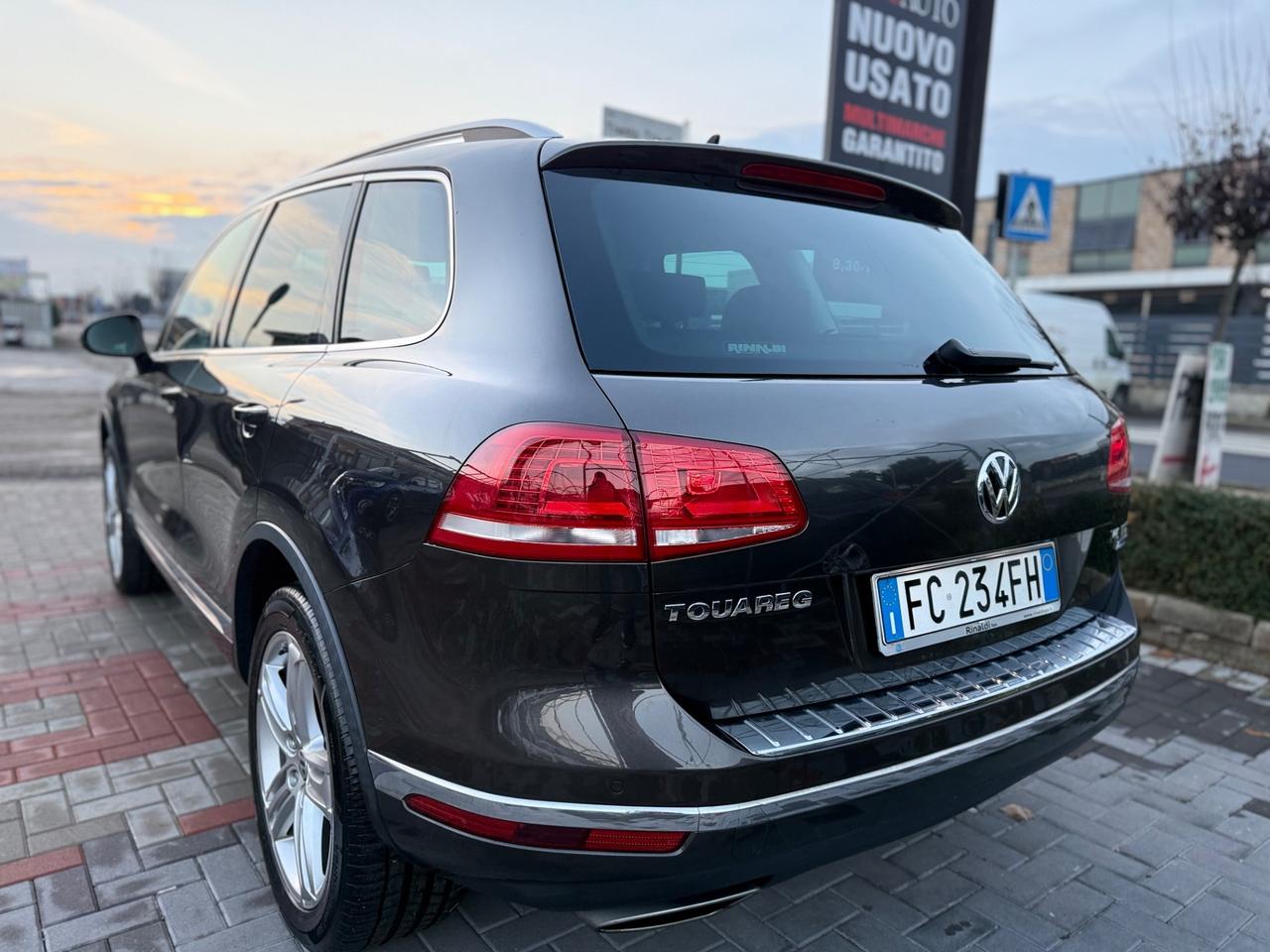Volkswagen Touareg 3.0 TDI 204 CV . Executive