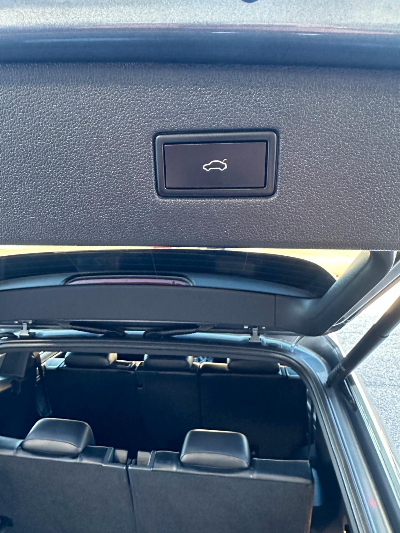 Volkswagen Tiguan Allspace 2.0 TDI SCR DSG 4MOTION R-Line 7 posti