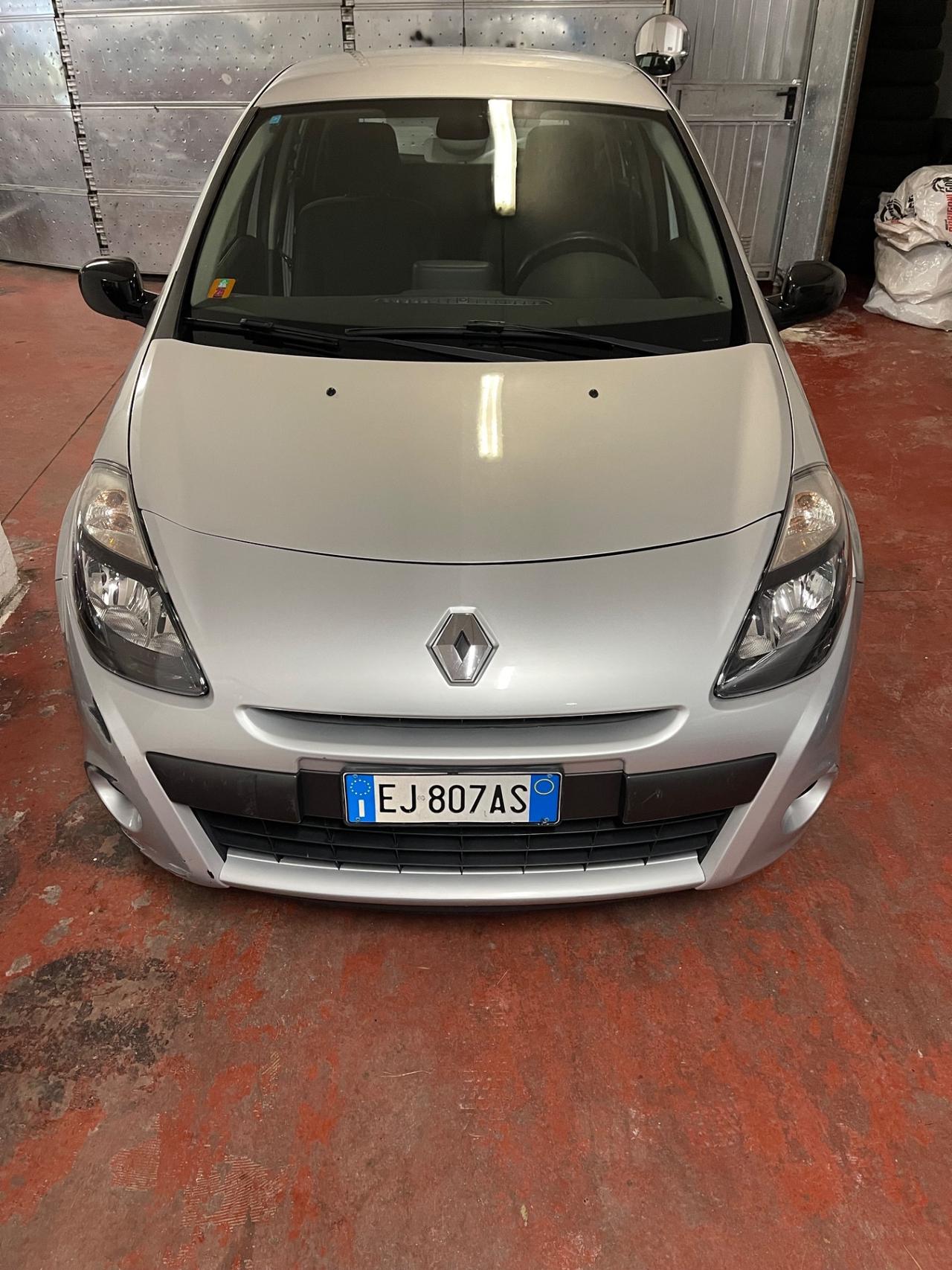 Renault Clio 1.2 16V 5 porte Dynamique