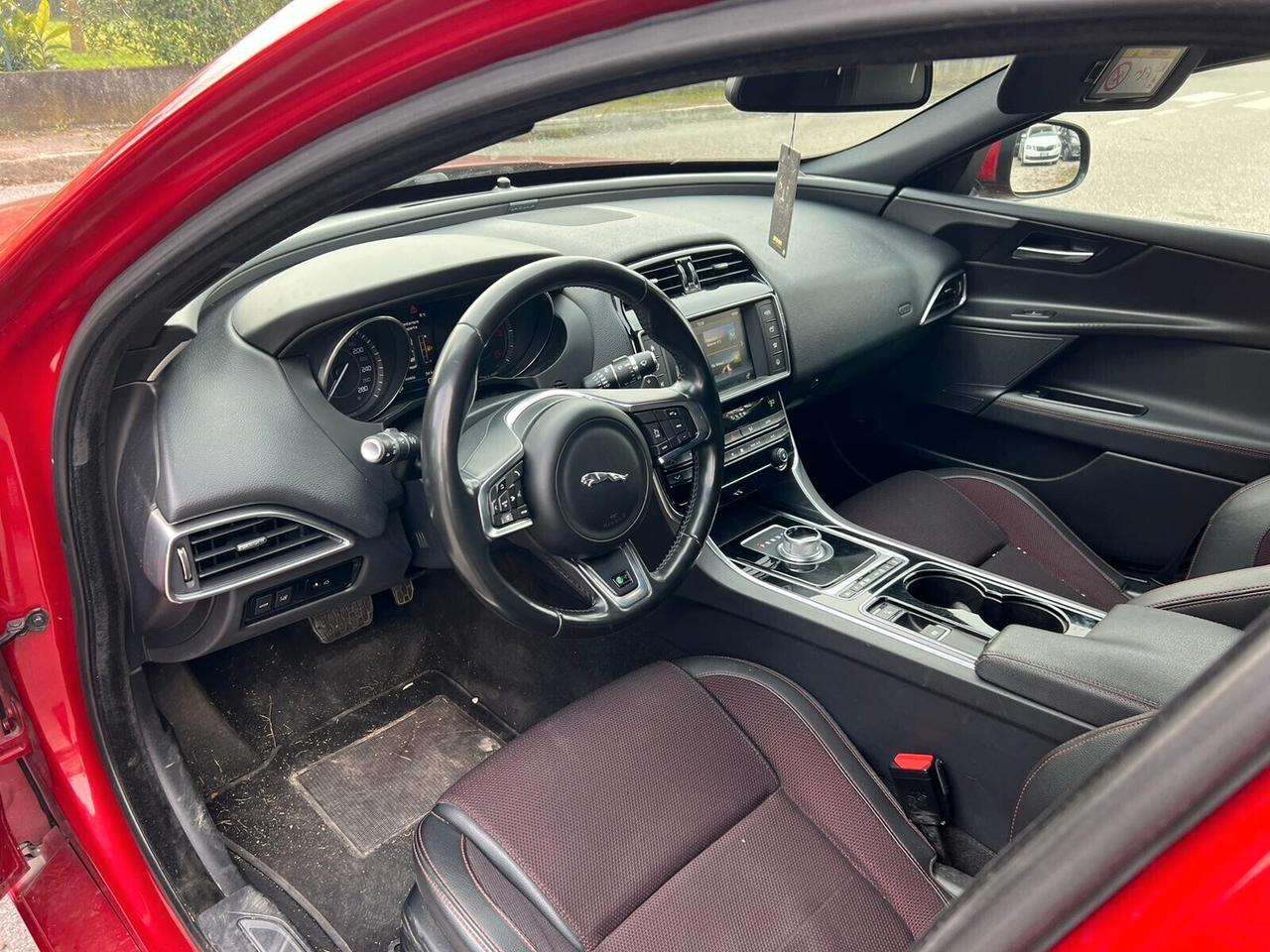 Jaguar XE 2.0 D Turbo aut.EURO 6B MOTORE DA RIVESIONARE