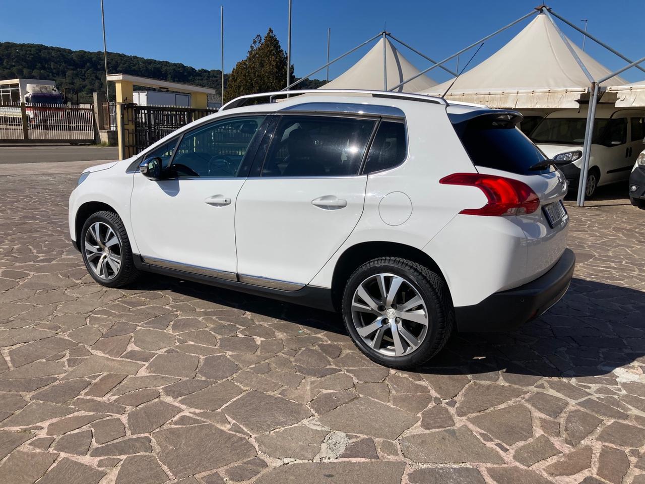 Peugeot 2008 1.6 e-HDi 115 CV Stop&Start Allure