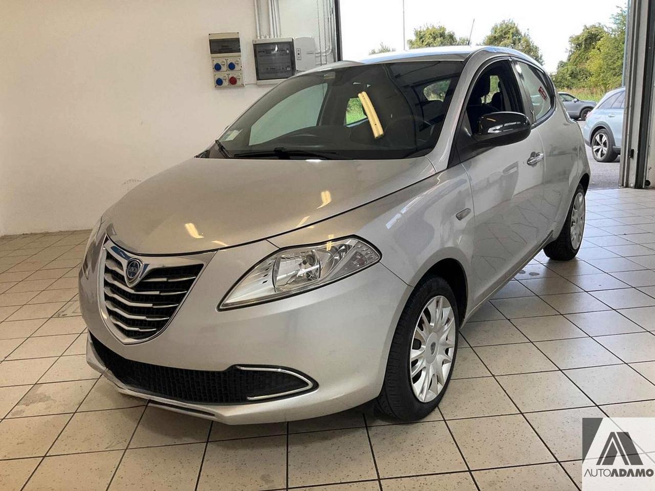 Lancia Ypsilon 1.2 69 CV 5 porte S&S Gold