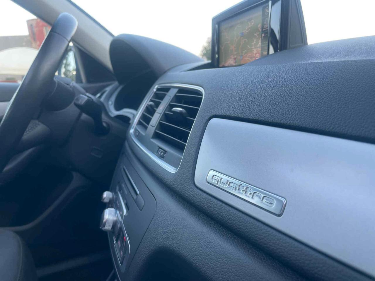Audi Q3 2.0 TDI 150 CV quattro Sport