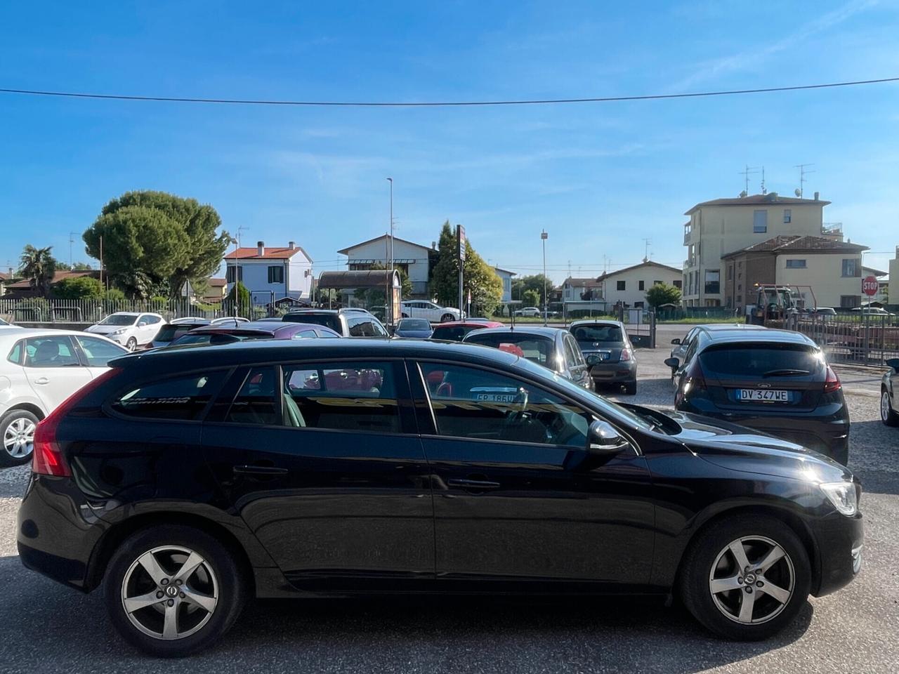 Volvo V60 D2 1.6 Kinetic ANCHE X NEOPATENTATI