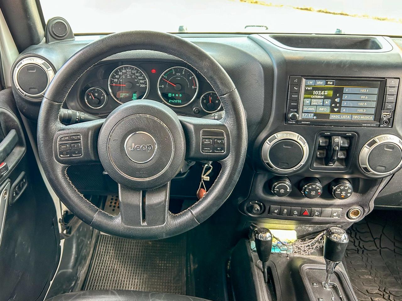 Jeep Wrangler Unlimited 2.8 CRD DPF Sahara Auto