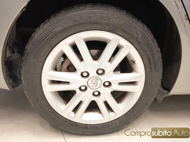 TOYOTA Prius 1.8 Active