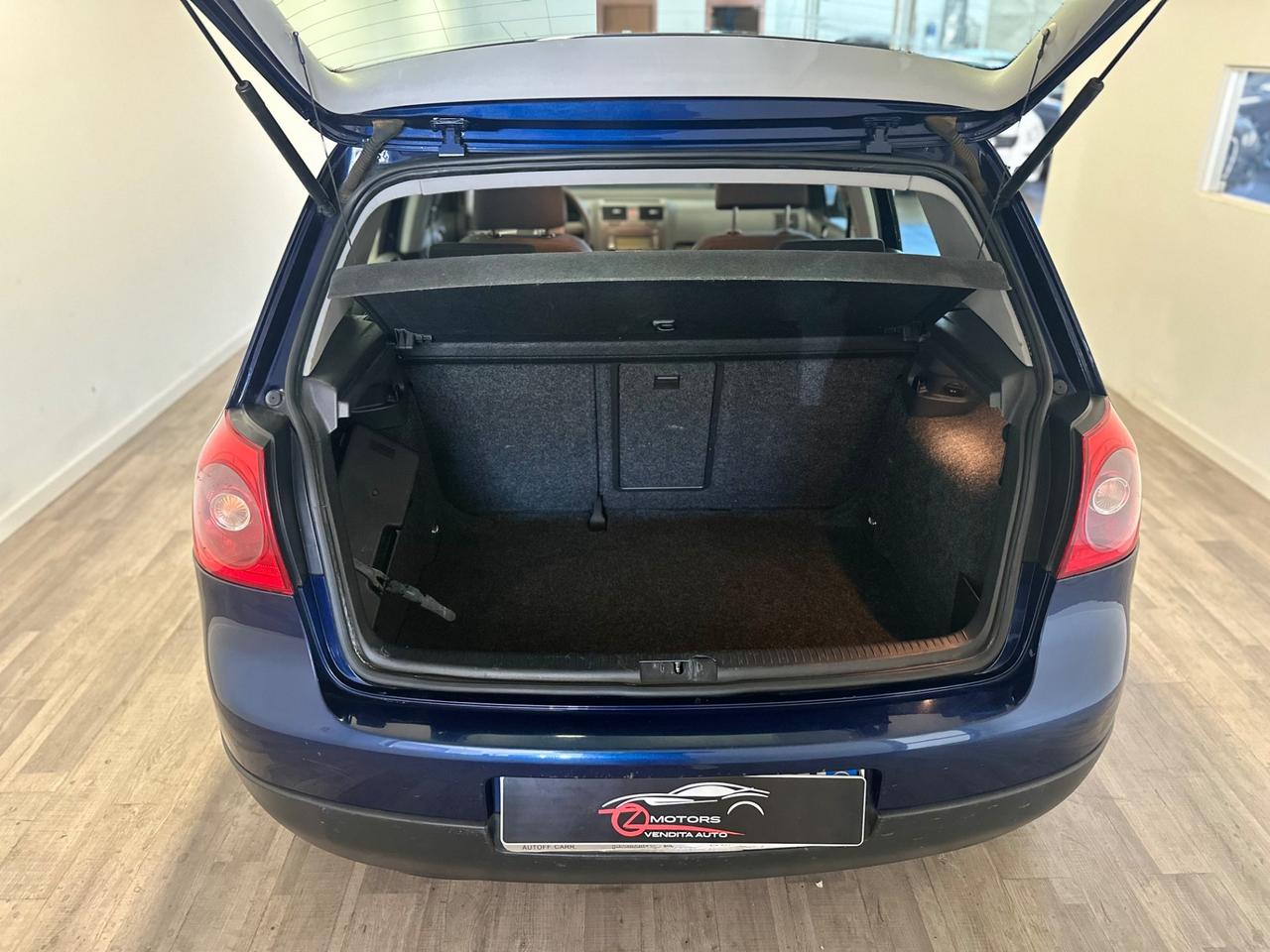 Volkswagen Golf 1.6 16V FSI 5p. Comfortline