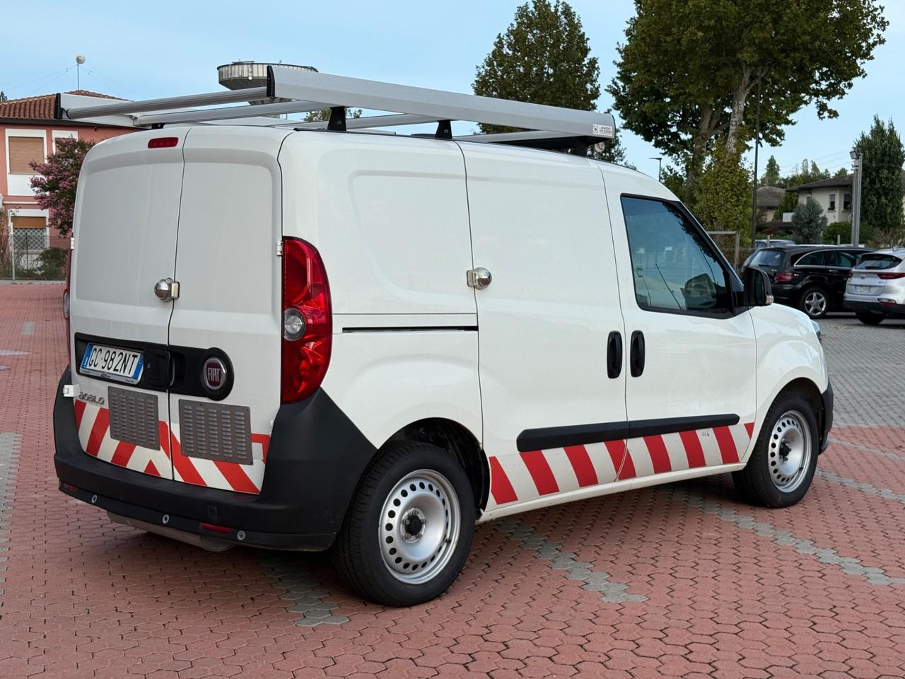 FIAT DOBLO CARGO CH1 BUSINESS 1.4 NAT. POWER 120CV E6D