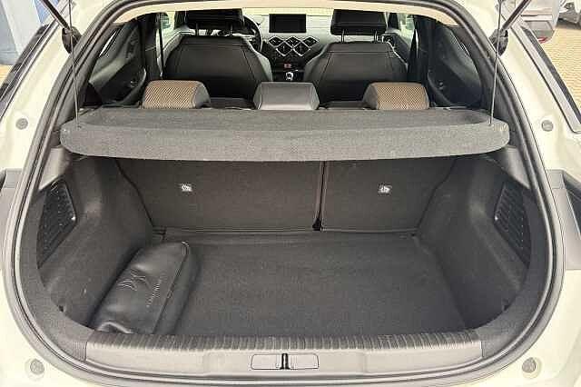 DS DS 3 Crossback DS 3 Crossback PureTech 100 Performance Line