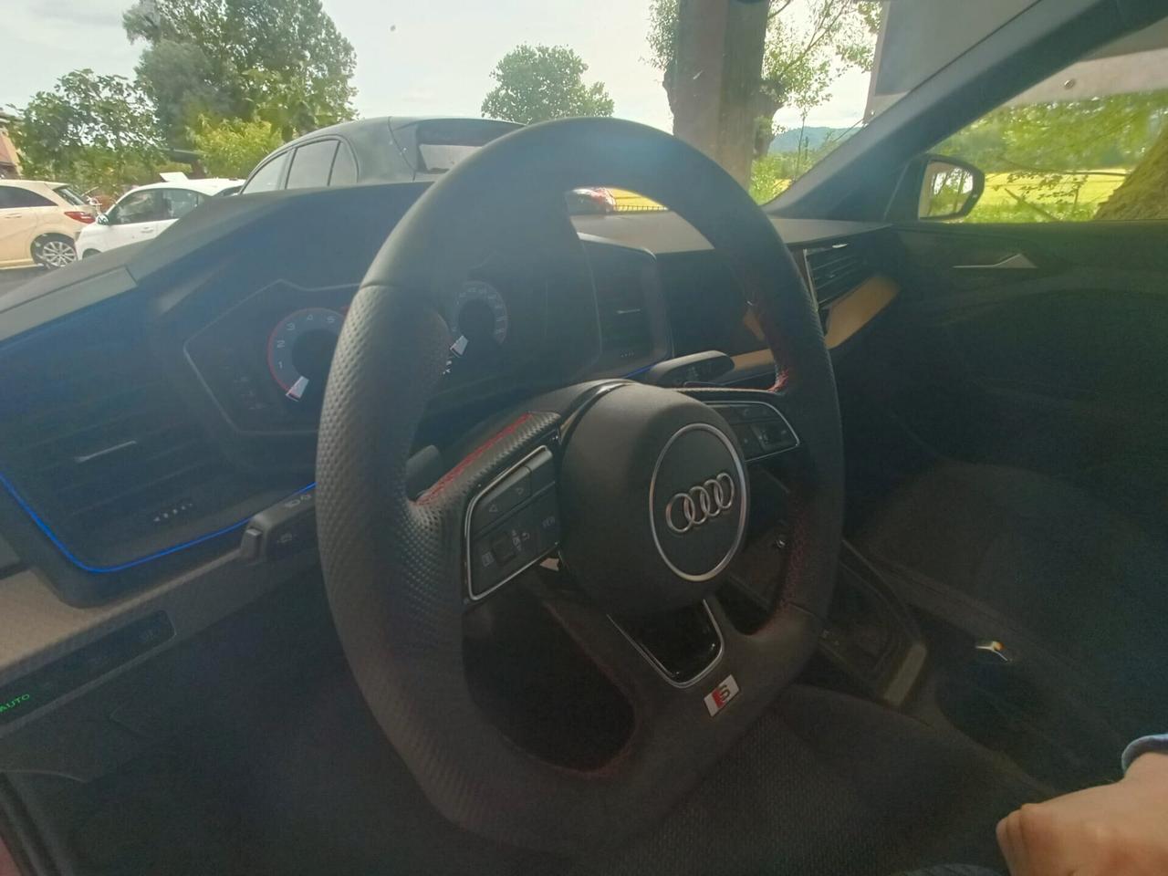 Audi A1 SPB 40 TFSI S tronic line edition