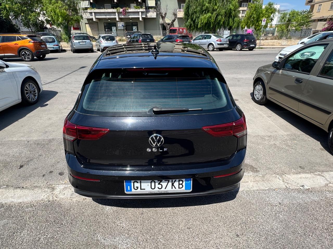Volkswagen Golf 2.0 TDI DSG SCR Style Prezzo Promo Finanziamento In Sede Senza Finanziamento Il Prezzo Sara' Di Euro 20000.00