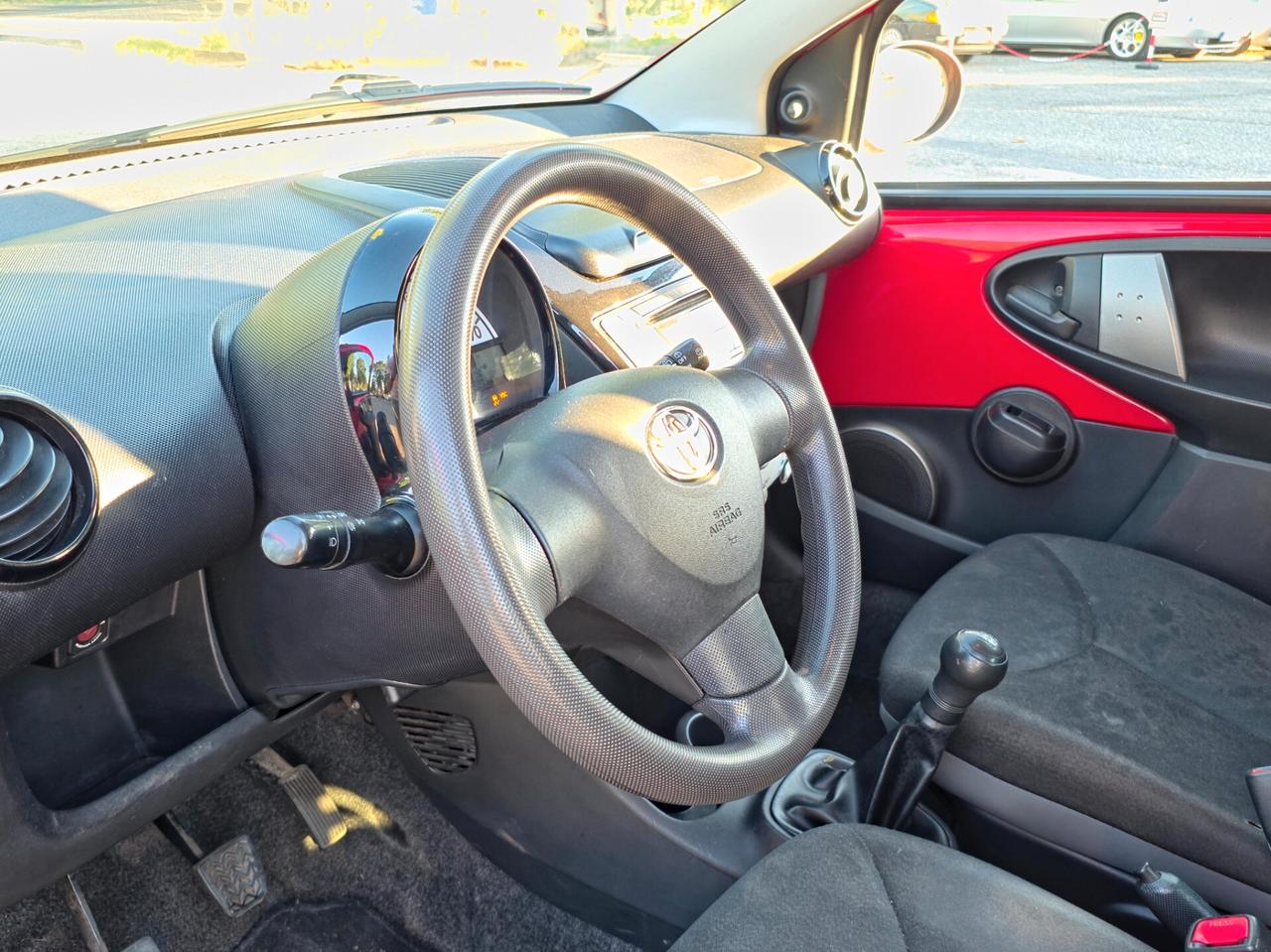 Toyota Aygo 1.0 12V VVT-i 5 porte Cool Soda Connect CV-68 E5B Manuale NEO 2014