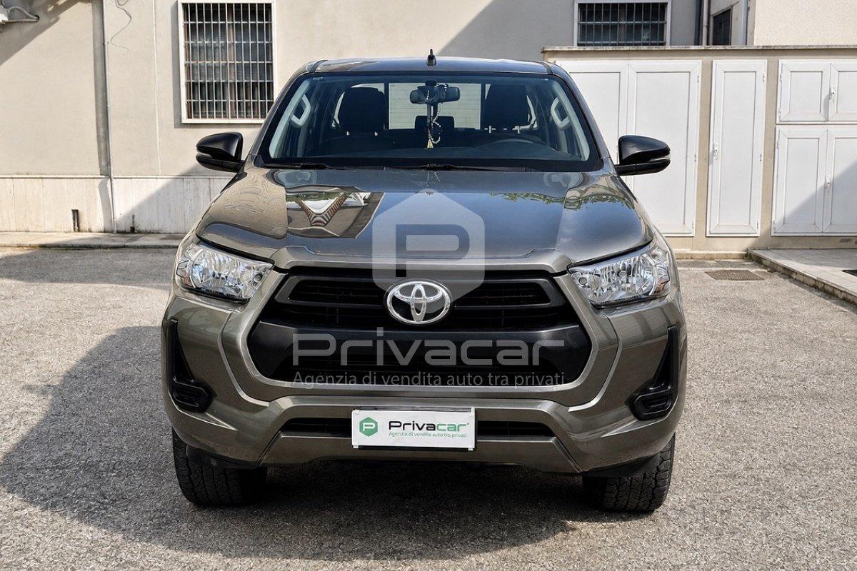 TOYOTA Hilux 2.4 D-4D 4WD 4 porte Double Cab Lounge