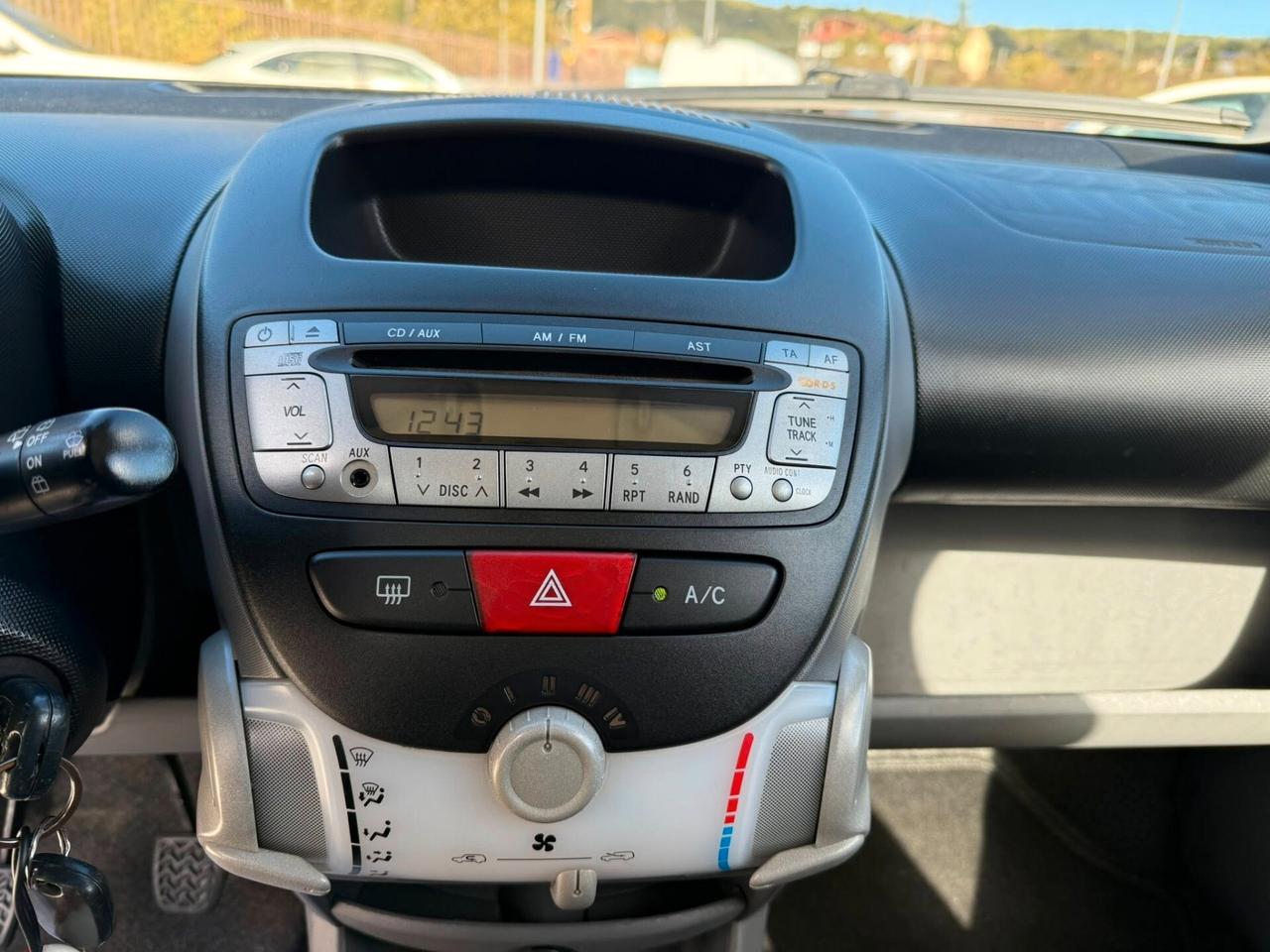 Citroen C1 1.0 5 porte DeeJay -UNICOP-