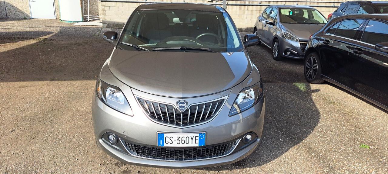 Lancia Ypsilon 1.0 FireFly 5 porte S&S Hybrid Platino