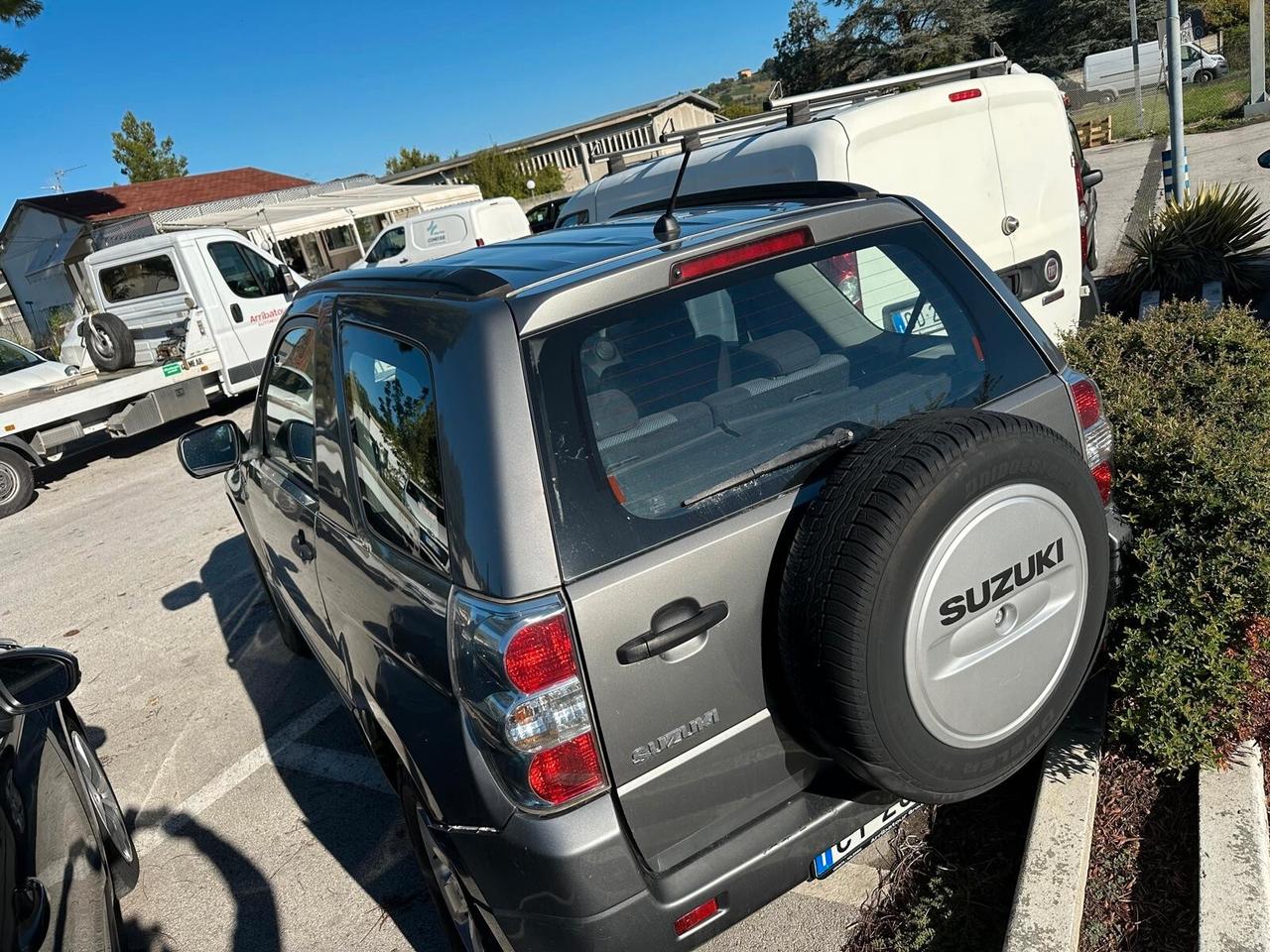 Suzuki Grand Vitara 1.9 DDiS 3 porte