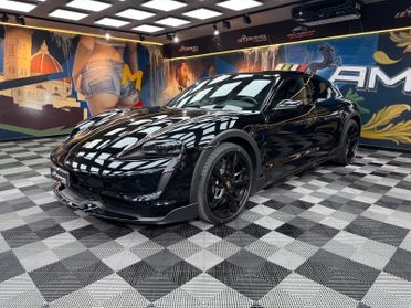 Porsche Taycan Turbo Cross Turismo (019)