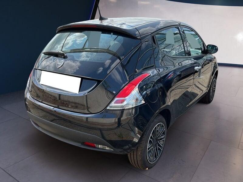 Lancia Ypsilon NUOVA My24 402 Oro 1.0