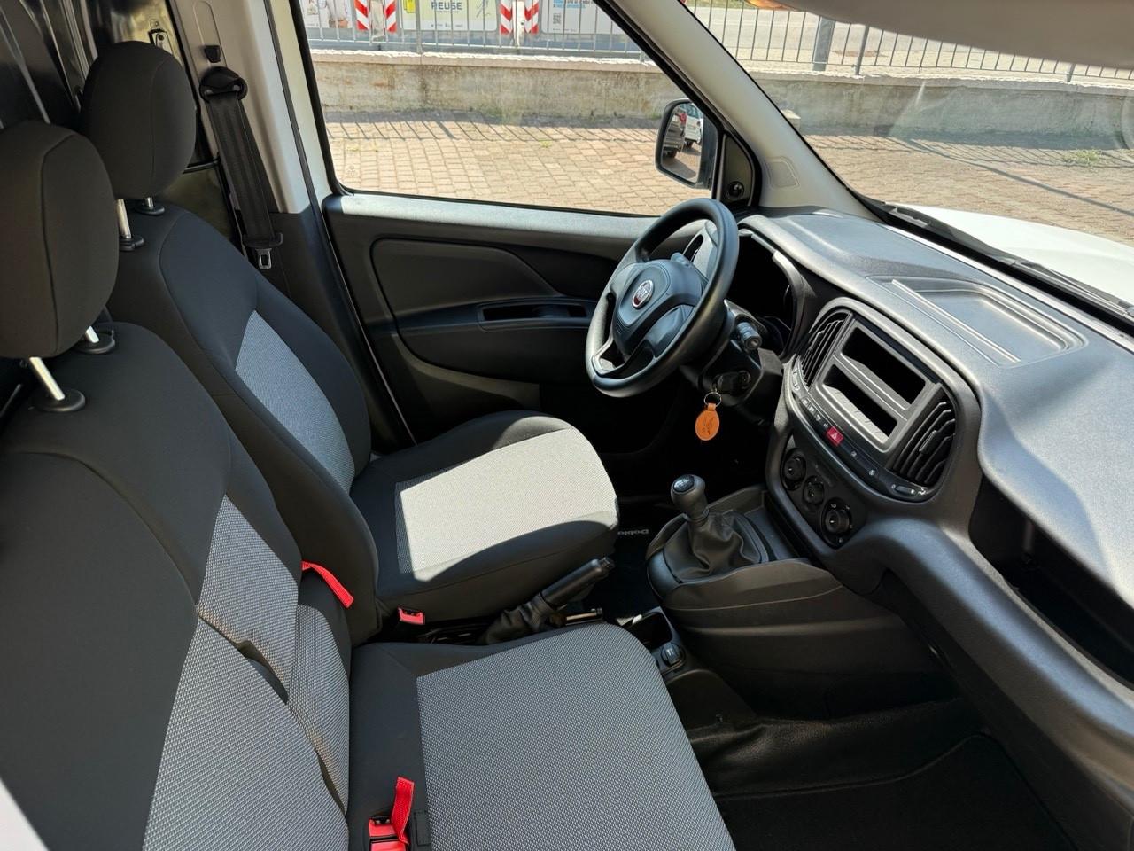 Fiat Doblo 1.6D 106CV 6M 3POSTI 2022/PREZZO REALE