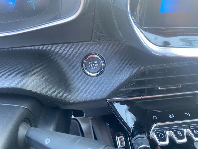 PEUGEOT 2008 PureTech 130 S&S GT Line