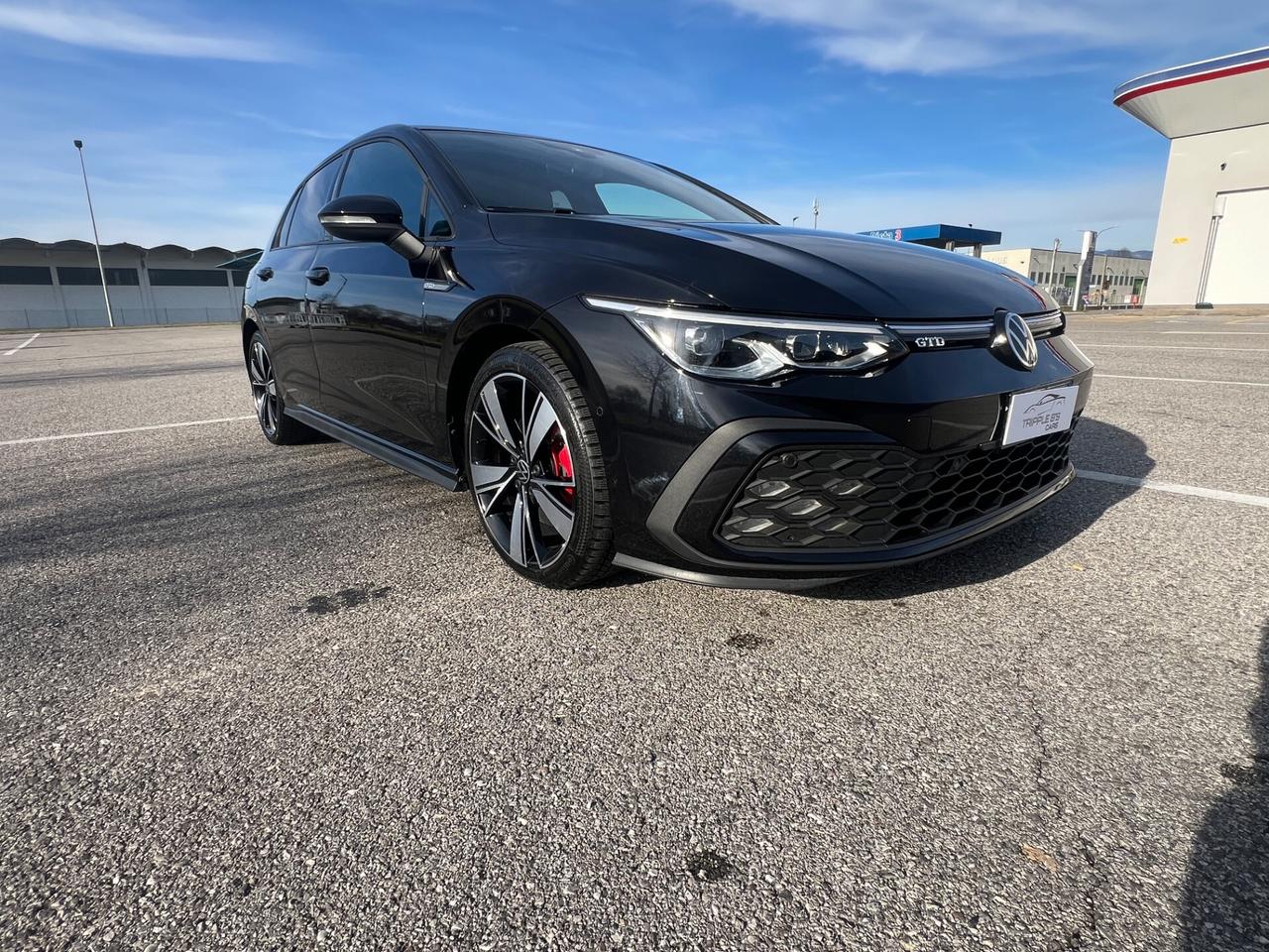 Volkswagen Golf VIII GTD 200cv dsg iQ Light FULL