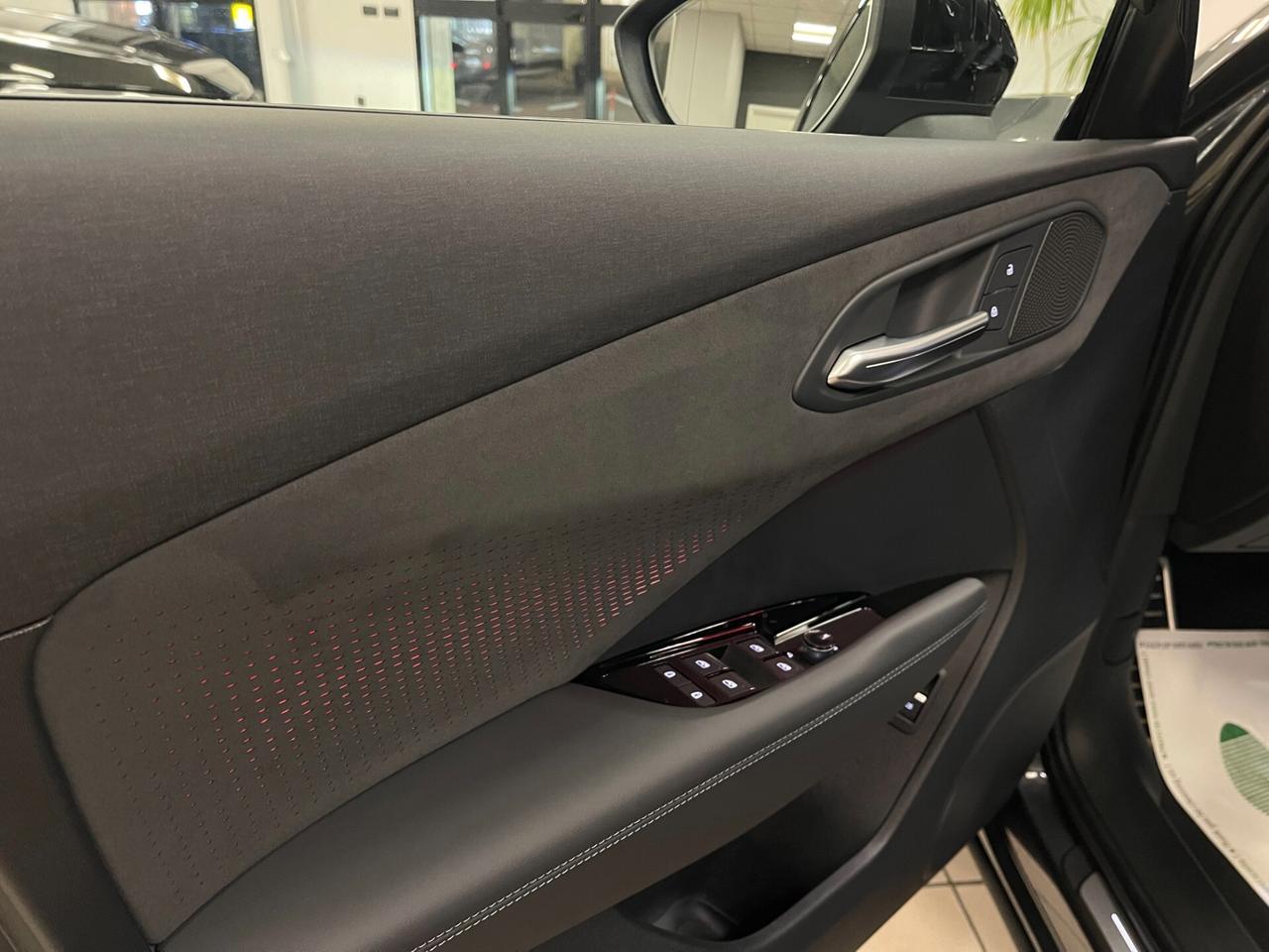 New Audi Q3 2.0TDI 150cvSline Tech plus