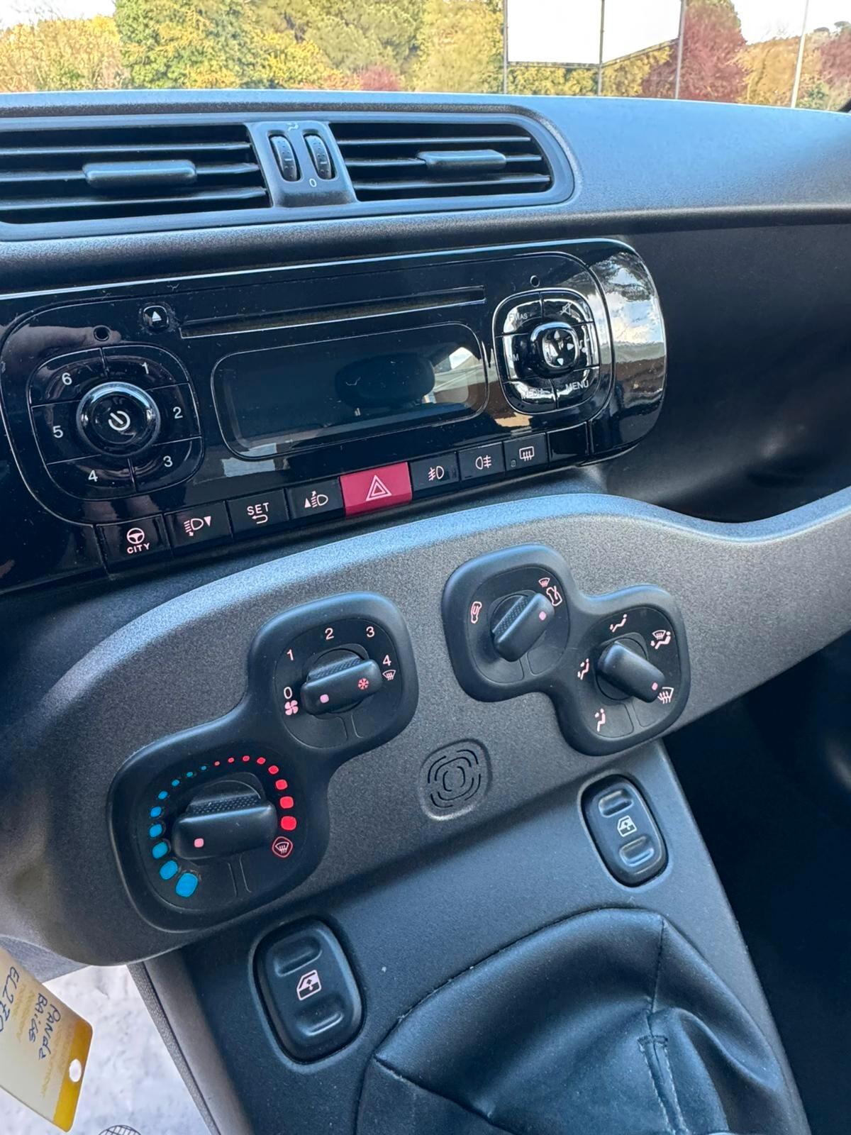 Fiat Panda 1.2 Lounge CINGHIA DISTR. CAMBIATA