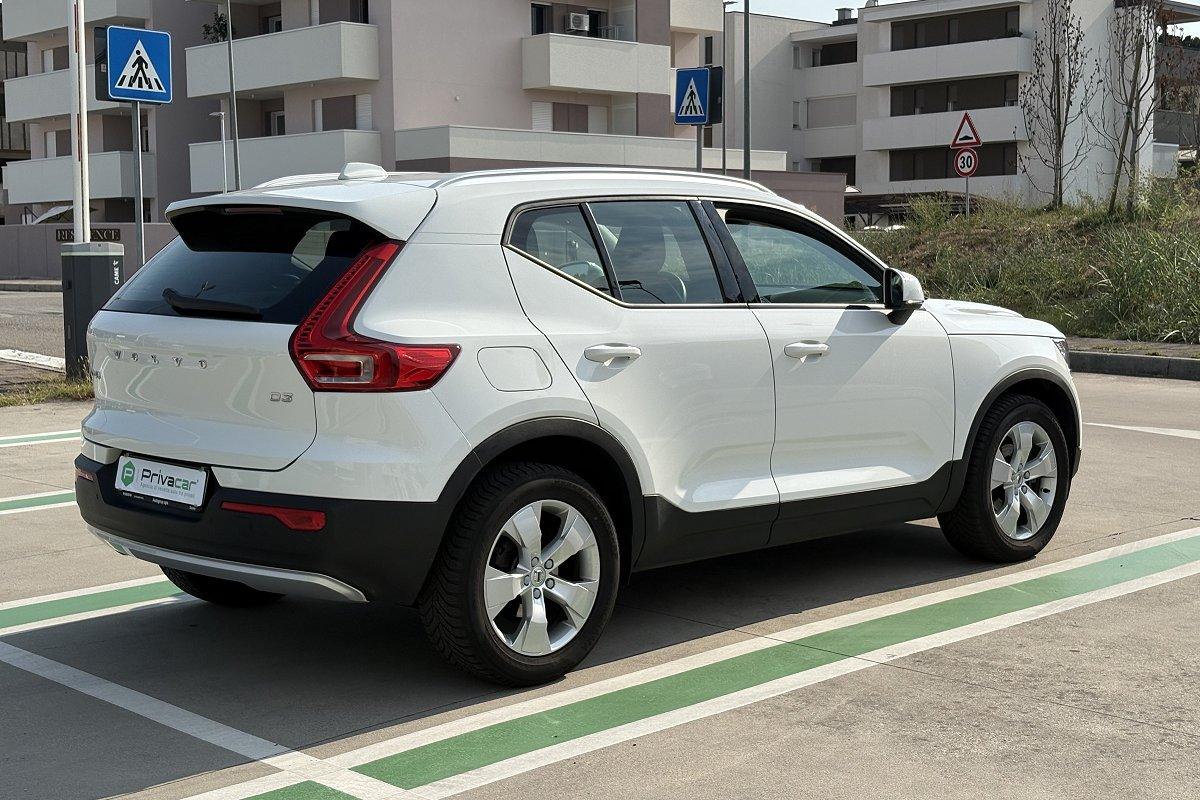VOLVO XC40 D3 Business Plus