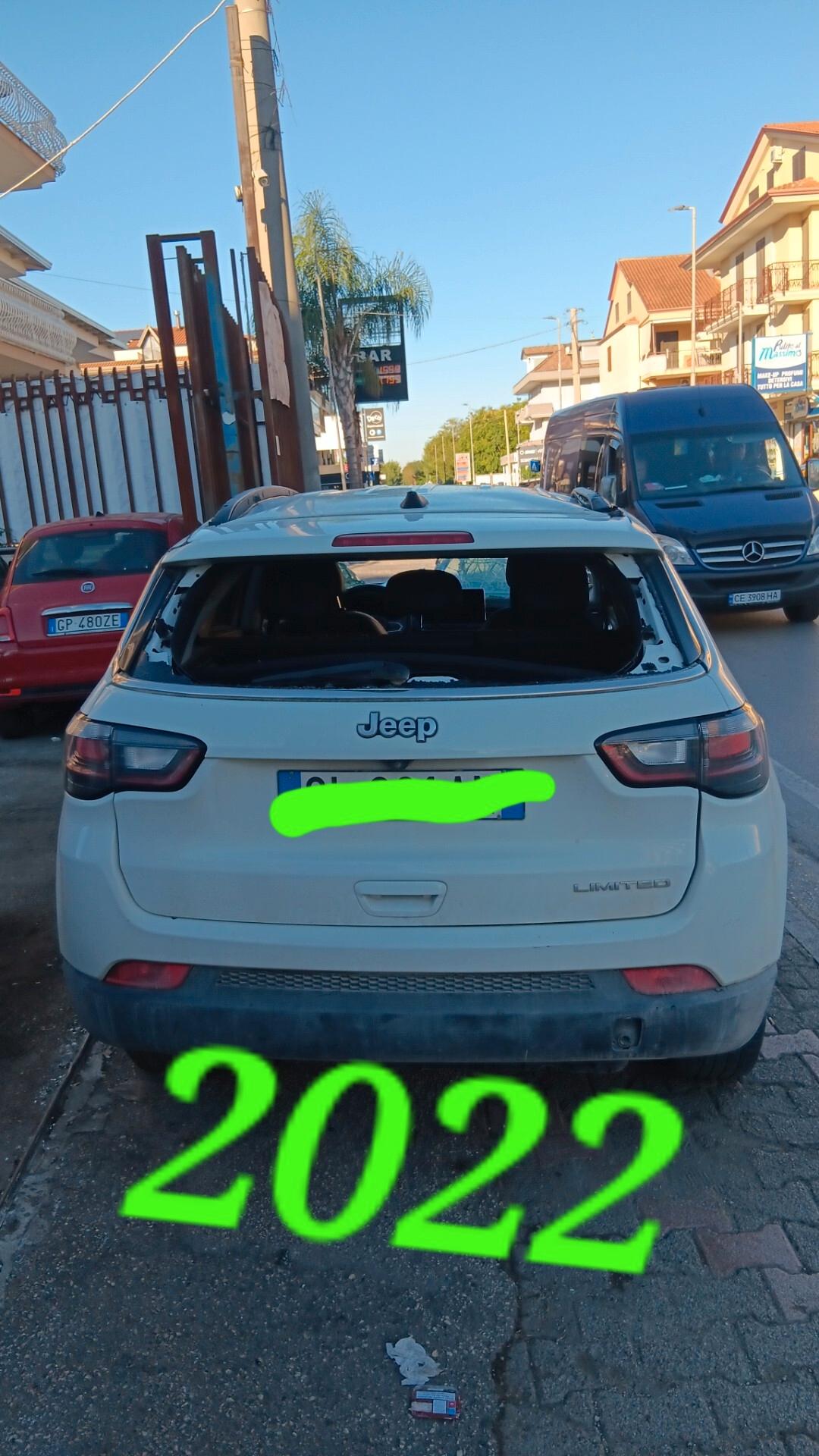 Jeep Compass incidentata sinistrata mondialcars 022