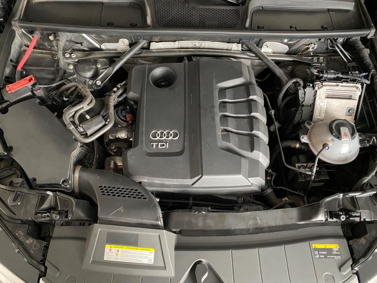 Audi Q5 40 TDI quattro S tronic Business