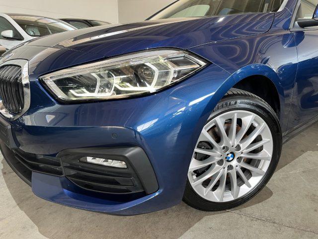 BMW 118 i 5p. Business Advantage /Nav/F.Led/ParK /CAR PLAY