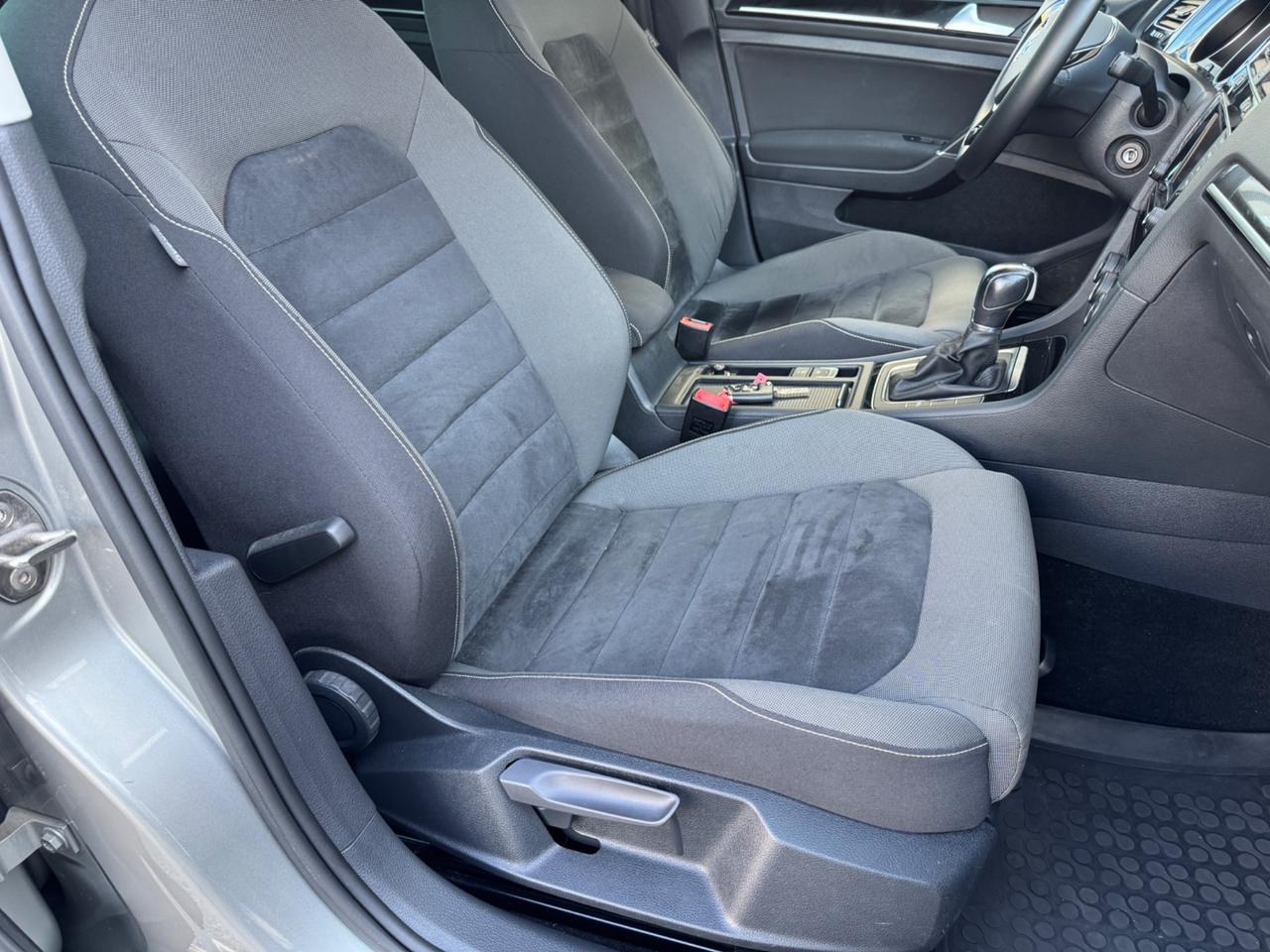 Volkswagen Golf 1.6 TDI DSG 5p. Highline 2015