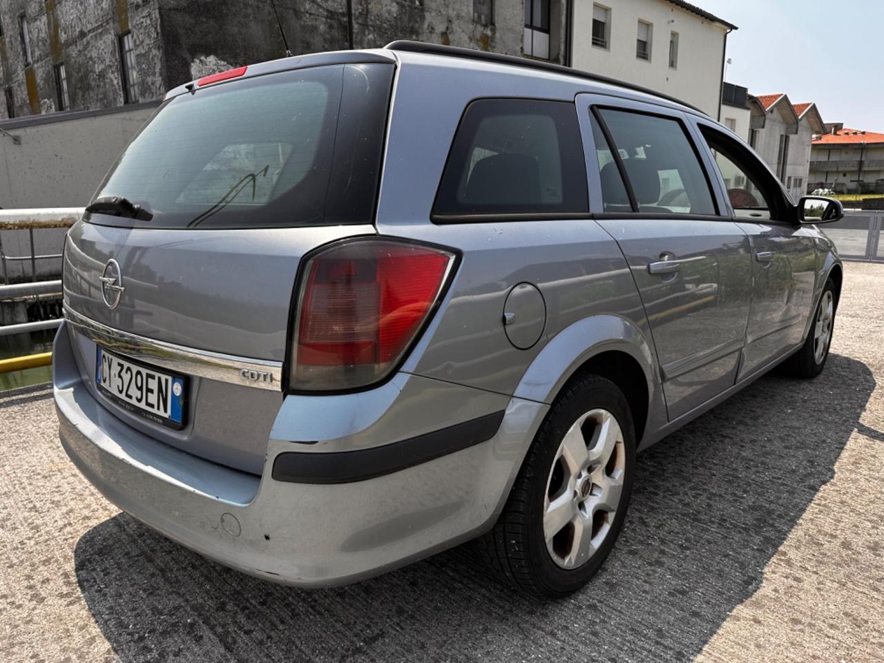 Opel Astra 1.7 CDTI 80CV Station Wagon Enjoy