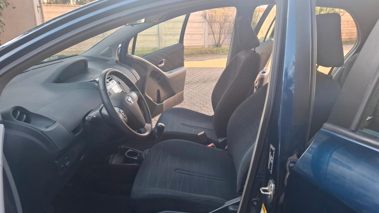 Toyota Yaris 1.3 5 porte Sol