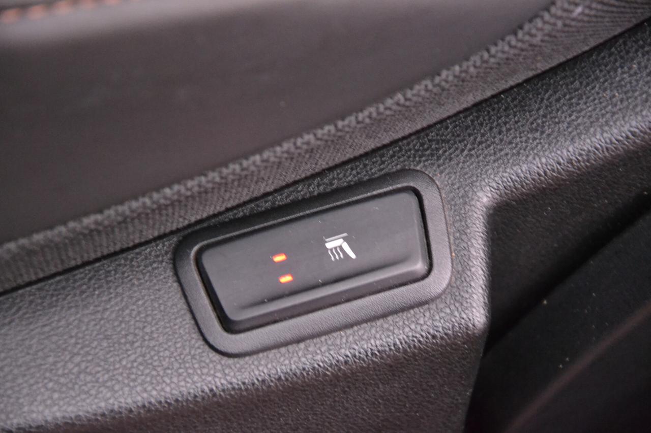 Renault Espace 2.0 dCi 190CV EDC INITIALE PARIS 4CONTROL 7 POSTI