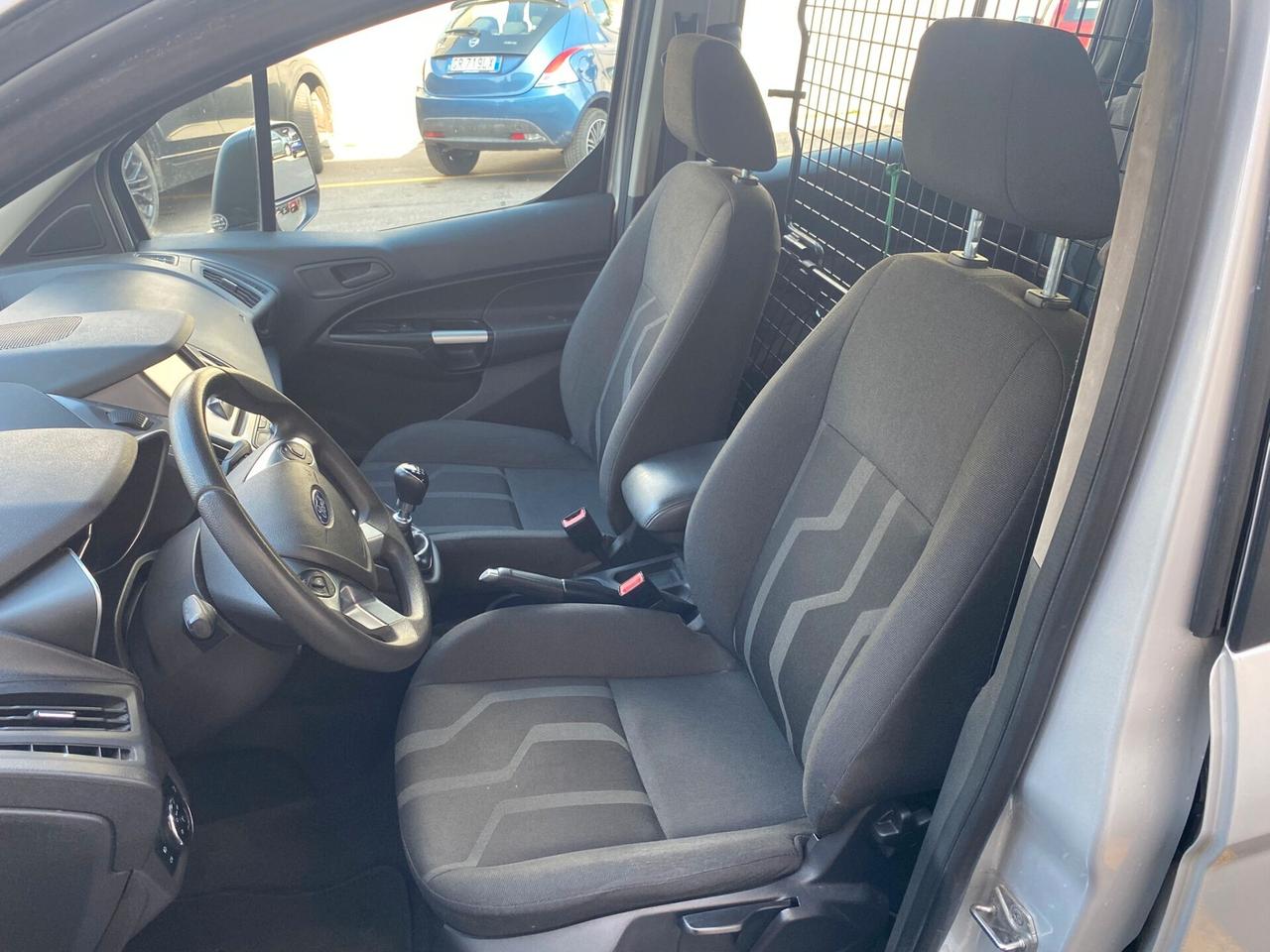 Ford Transit Connect Tourneo 5 posti autocarro