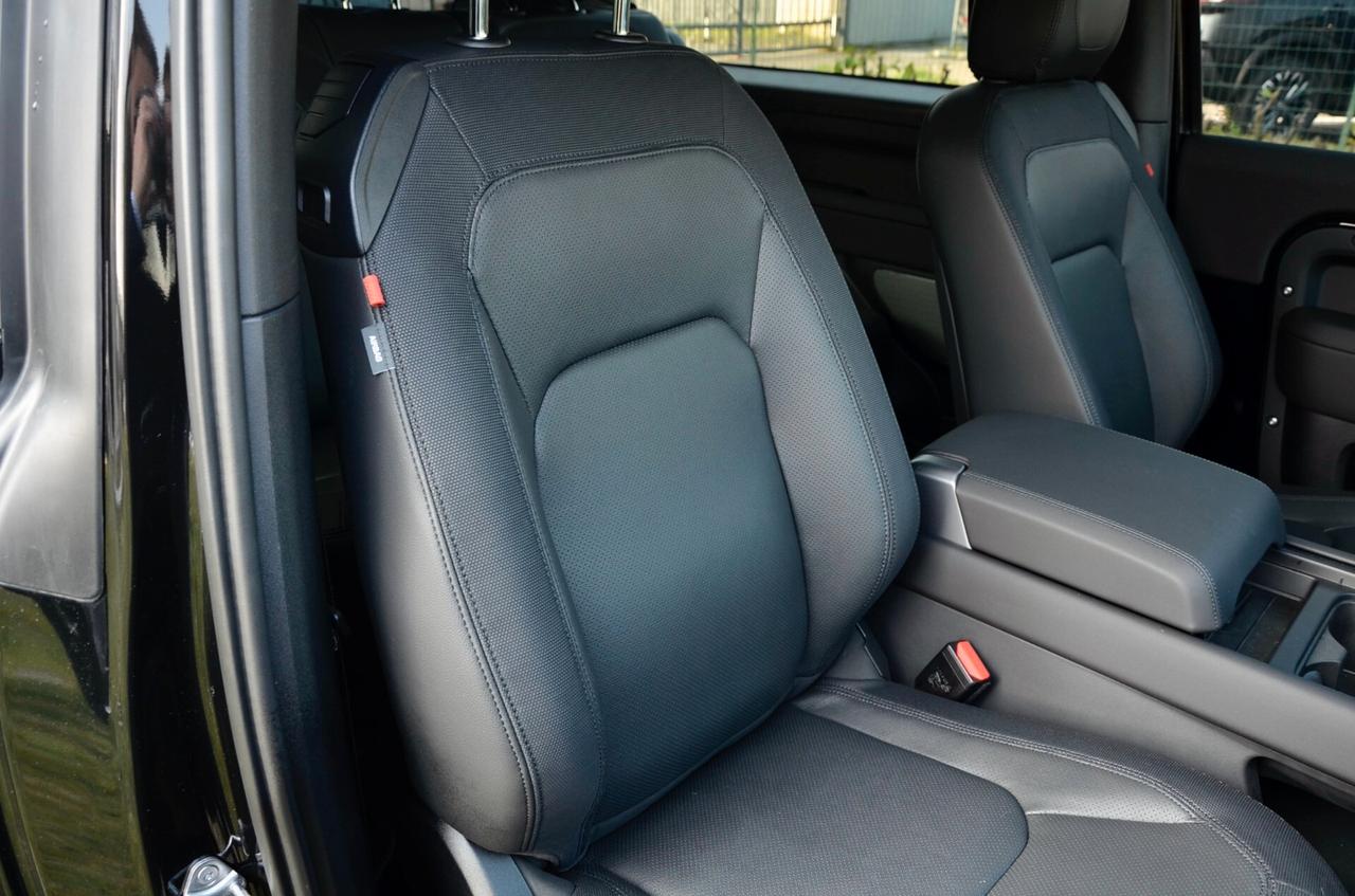 LAND ROVER DEFENDER 90 3.0d i6 MHEV SW11 LIMITED EDITION AWD 200cv AUT, 1 OF 50, PARI AL NUOVO, GARANZIA LAND ROVER 3/2029, UNICOPROPRIETARIO, SERVICE LAND ROVER, PERMUTE