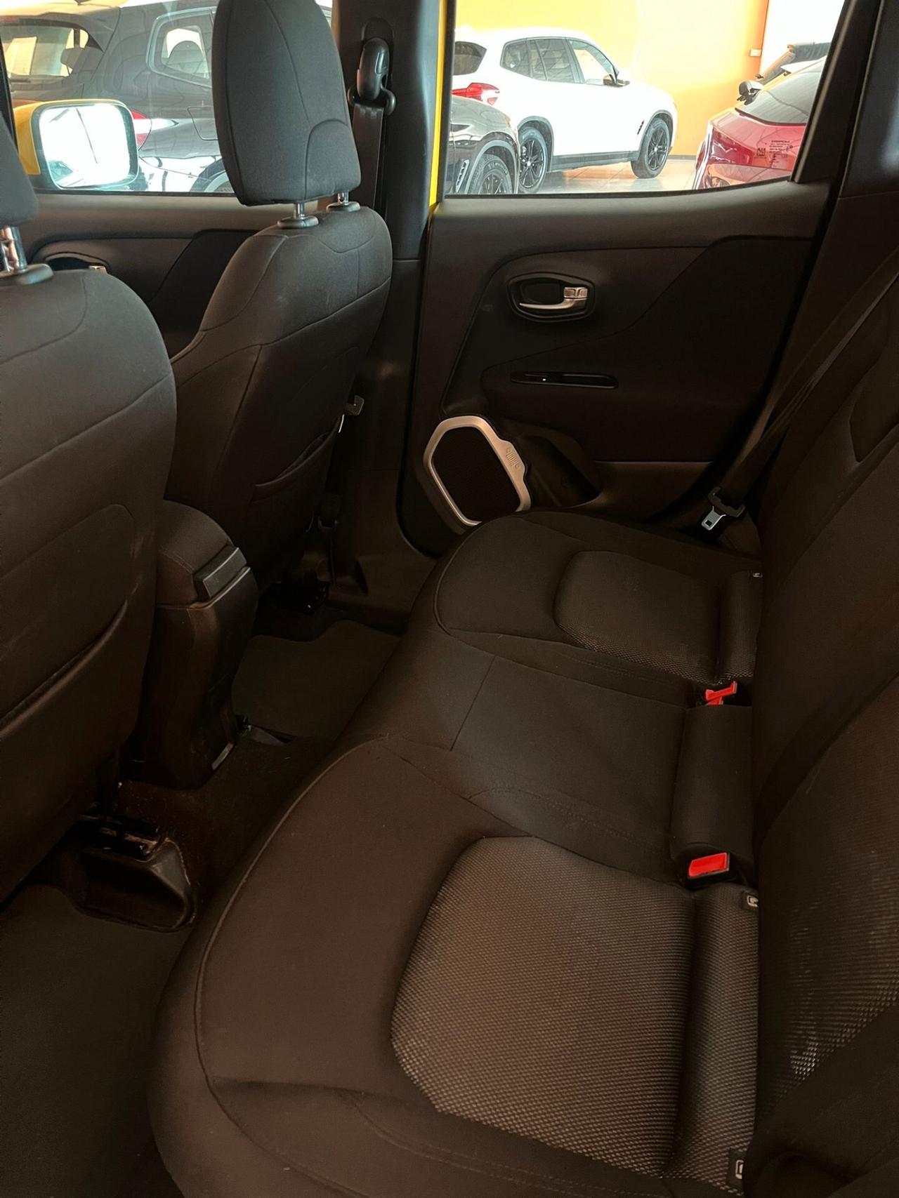 Jeep Renegade 1.6 Mjt fwd105 CV Business