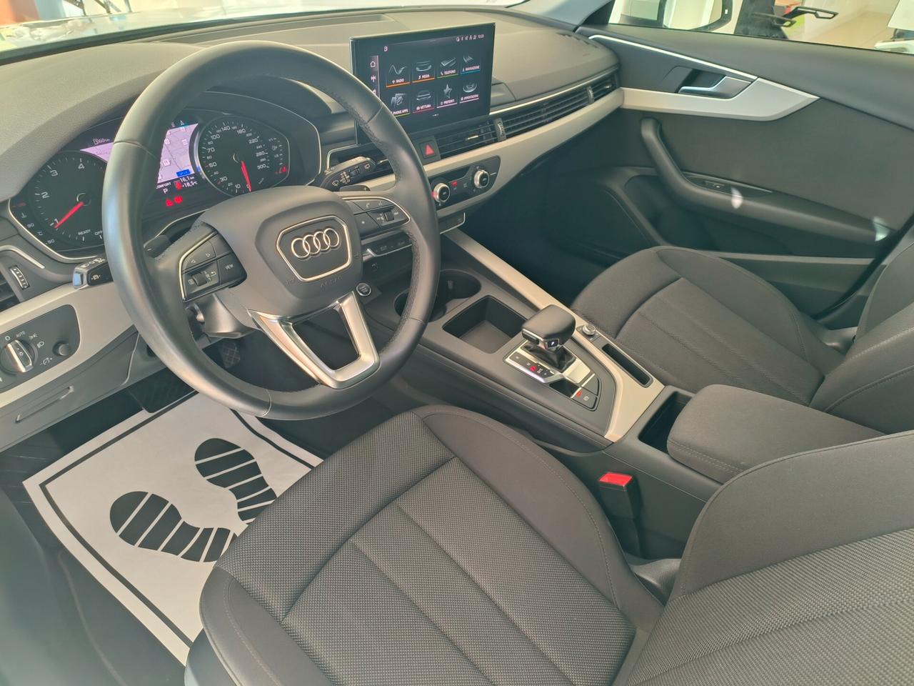 Audi A4 Avant 30 TDI/136 CV S tronic Business