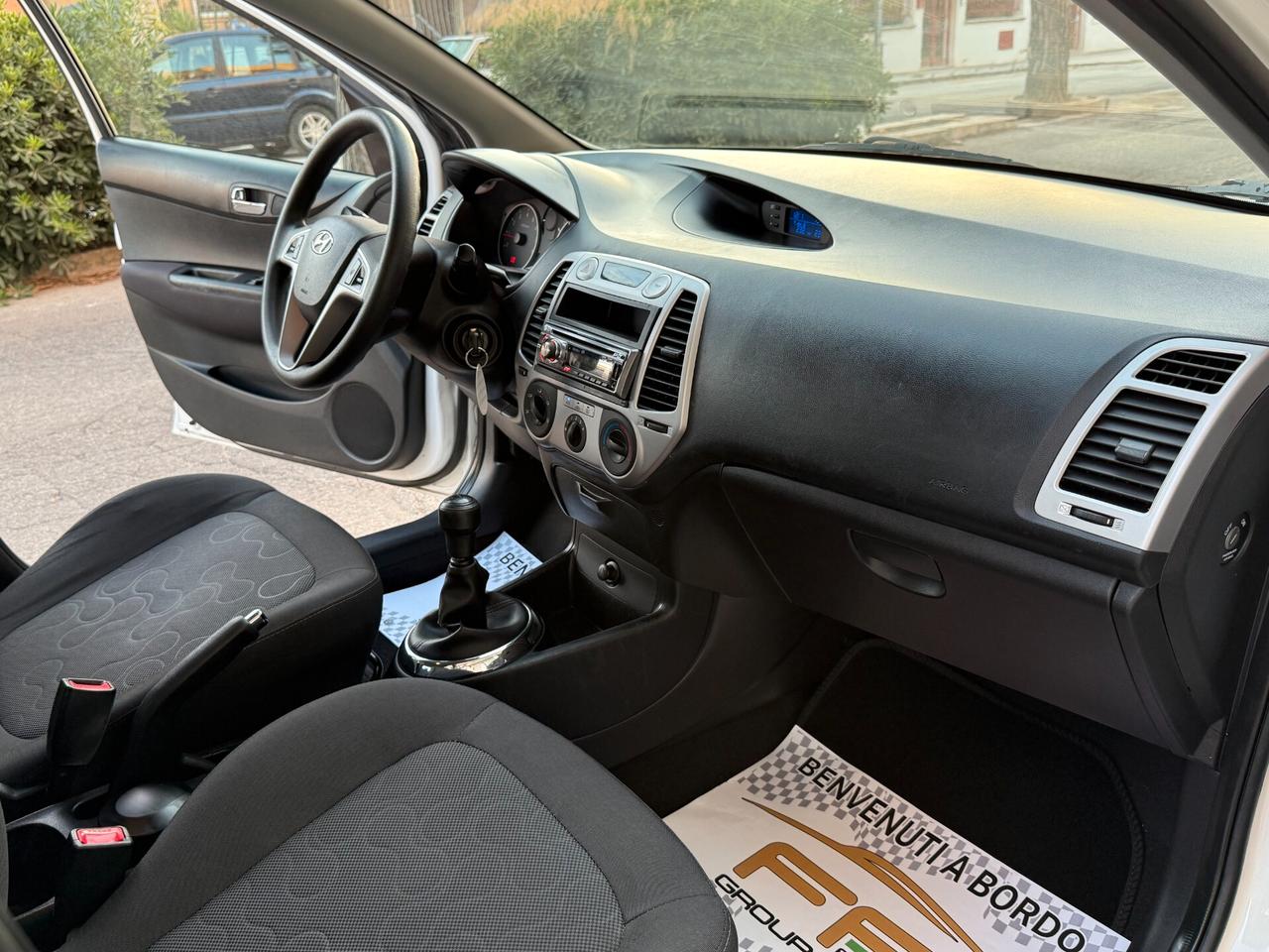 Hyundai i20 1.2 5P. SOLI KM 88.000 - 2012