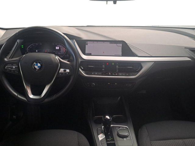 BMW 116 i 5p. Advantage Aut.