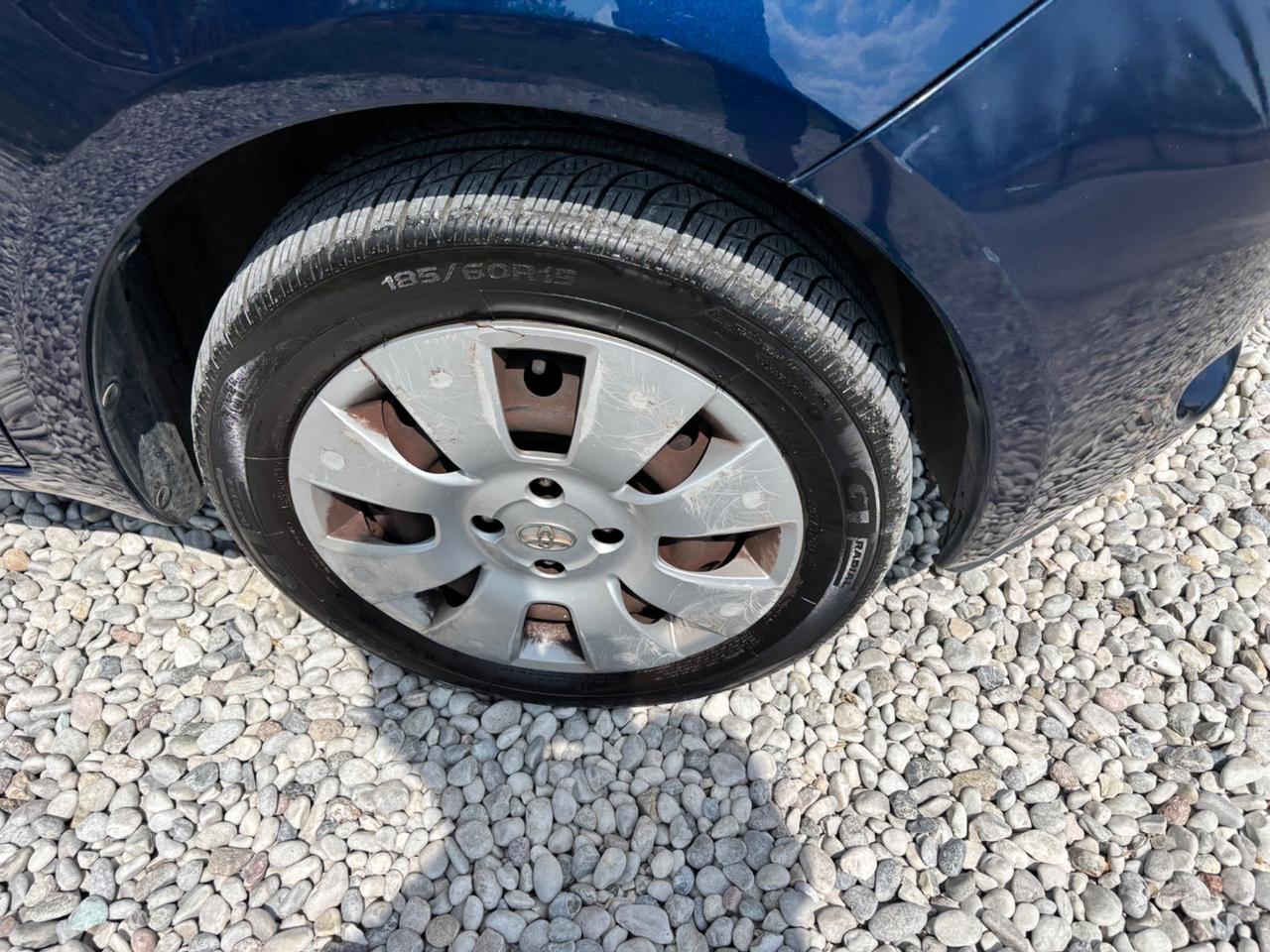 Toyota Yaris 1.0 3 porte