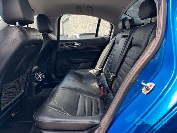 Alfa Romeo Giulia 2.2 Turbodiesel 210 CV AT8 AWD Q