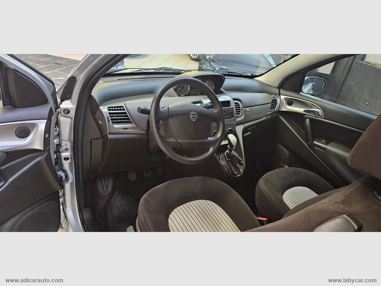 LANCIA Ypsilon 1.4 16V Oro Bianco