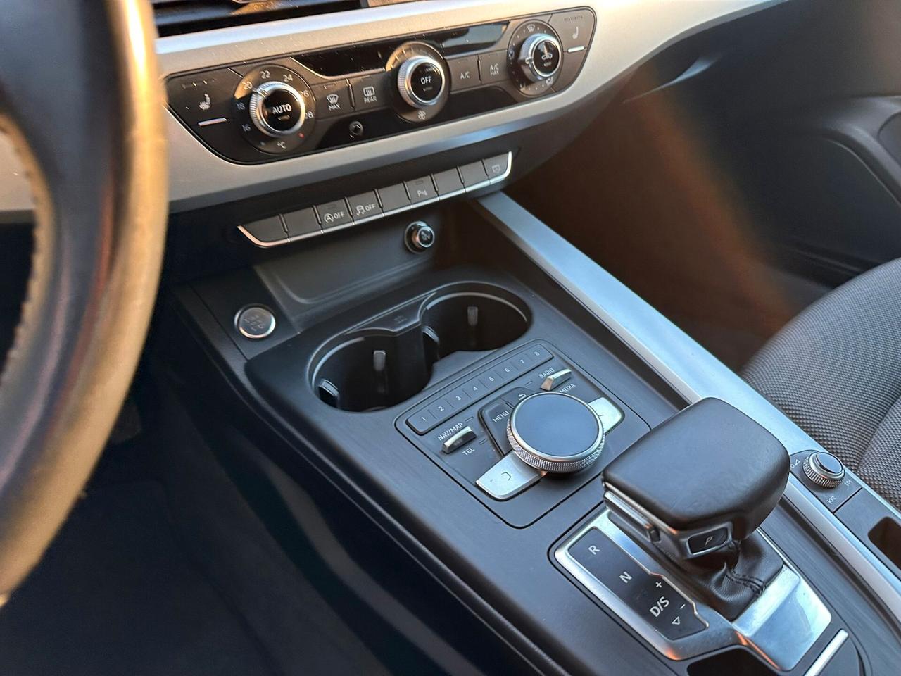 Audi A4 2.0 TDI 150 CV ultra Business Sport