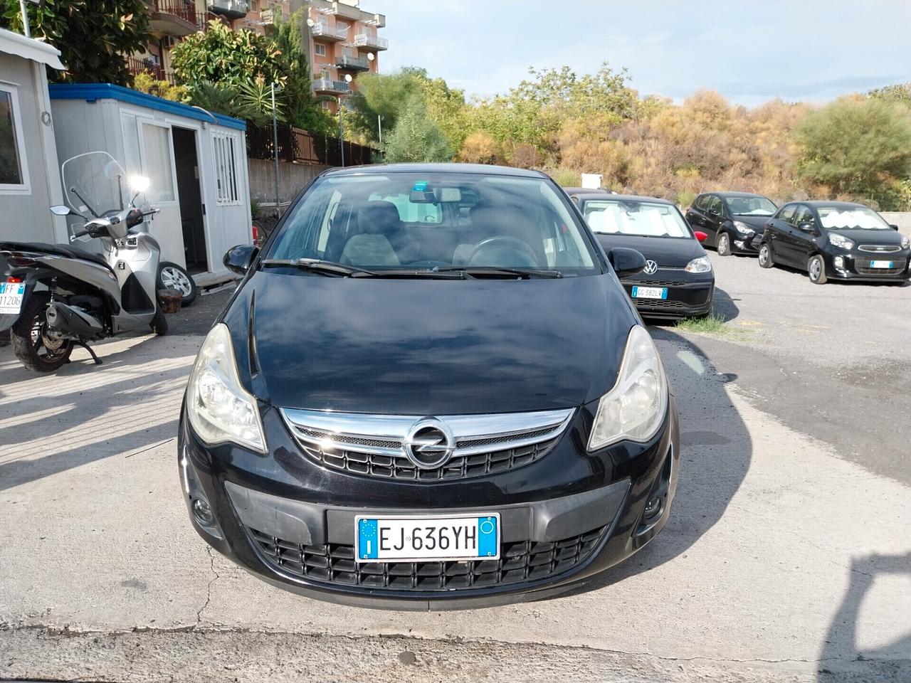 OPEL CORSA 1.2 BENZINA 2012 SOLO 100.000 KM