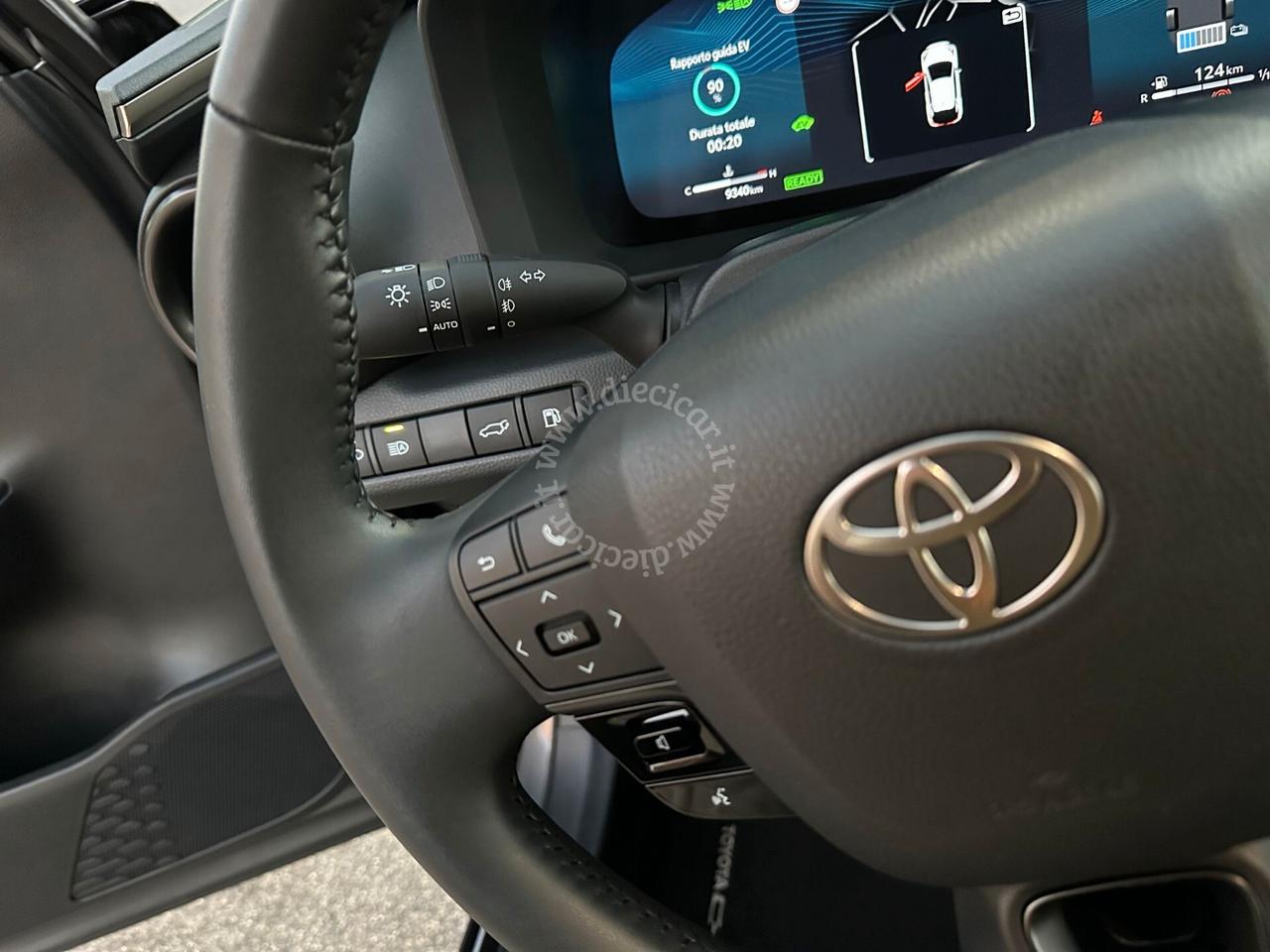 Toyota C-HR 1.8 Hybrid E-CVT Lounge PANORAMA 9000KM