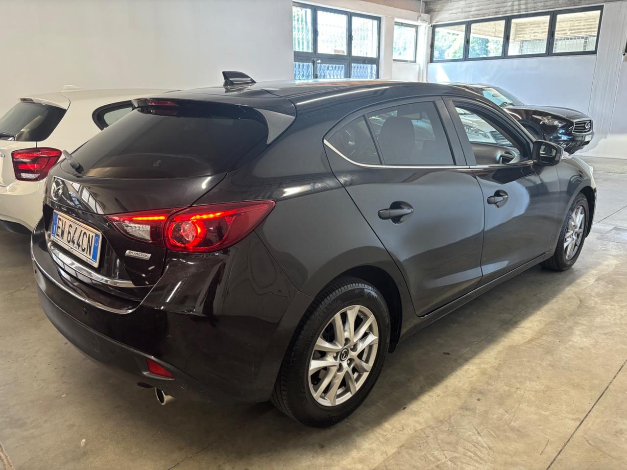 Mazda 3 2.2 Skyactiv-D Exceed